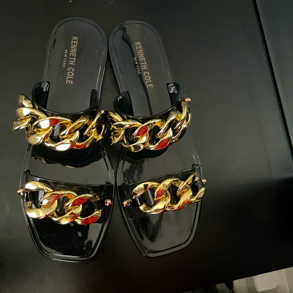 Kenneth Cole Sandals